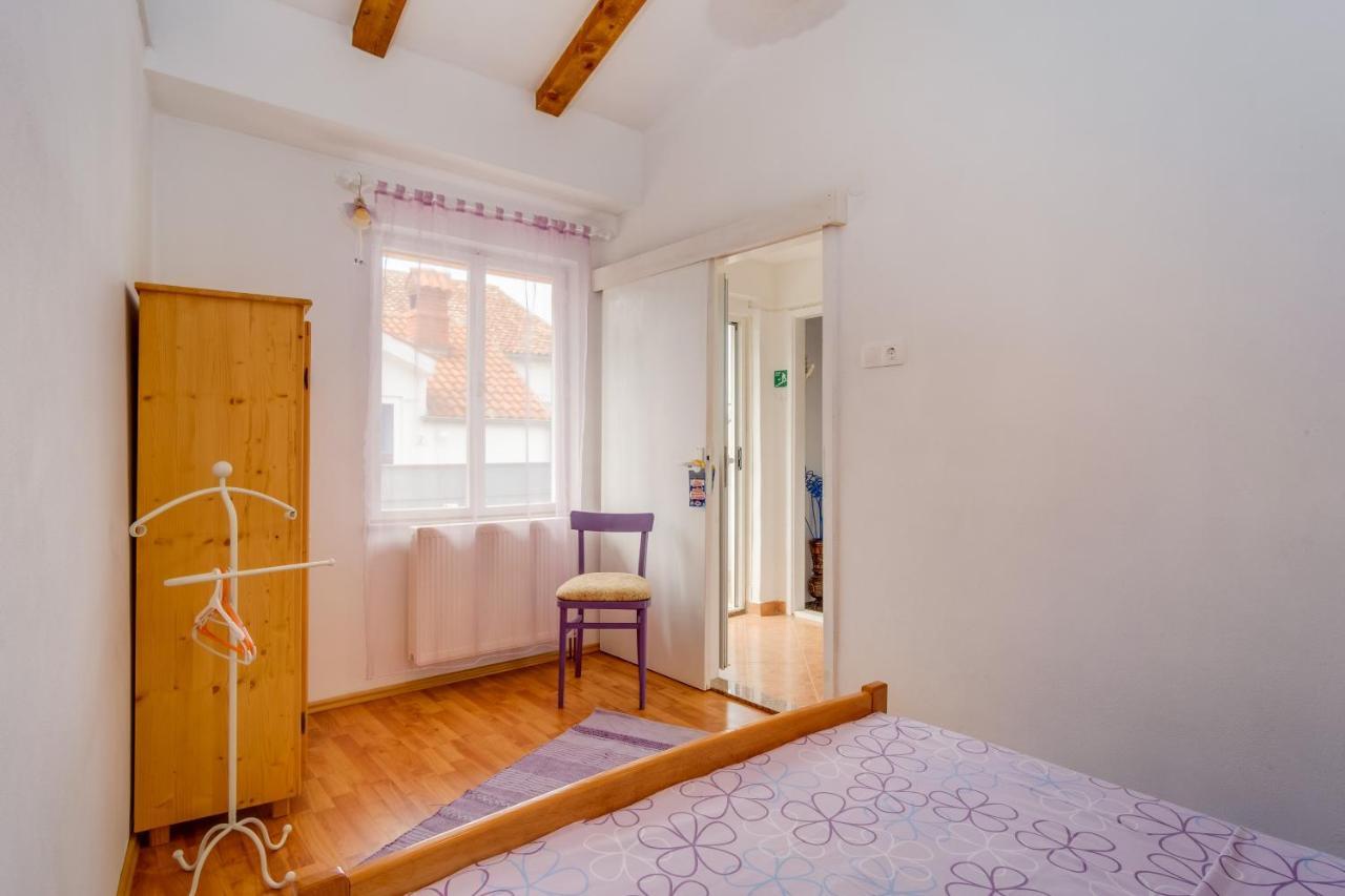 Apartment Kastel